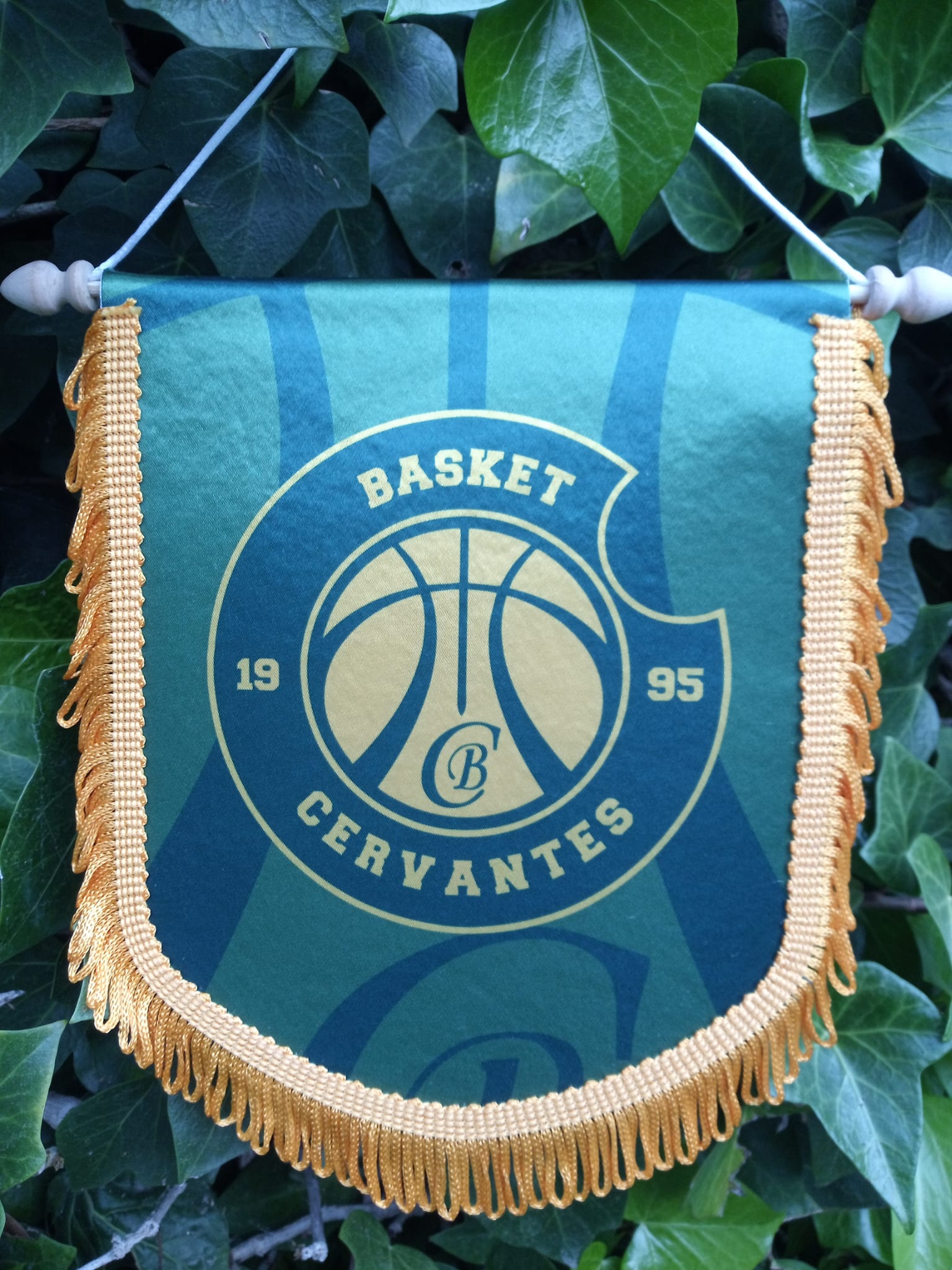 BANDERIN GRANDE 27X22 BASKET CERVANTES